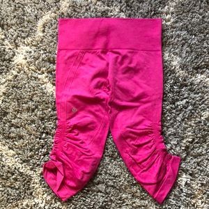 Cropped lululemon size 6 leggings